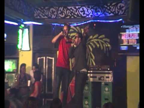 Leandro en simple ft milenio flow gracias señor en vivo @ Tropical de Herrera