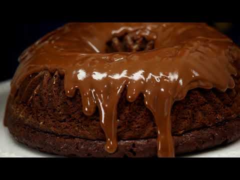 أزكى كيكة شوكولاتة مع اسرار نجاح الكيك بدون خلاط خطوة بخطوة، و نصائح مهمة لإعداد صوص شوكولاتة خرافي