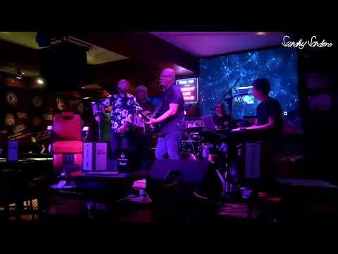 Sandhy Sondoro Jamming di salah satu Club Malaysia, Bersama Musisi Legend Malaysia
