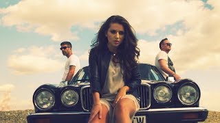 Ochii Care Nu Se Vad Lyrics English Translation