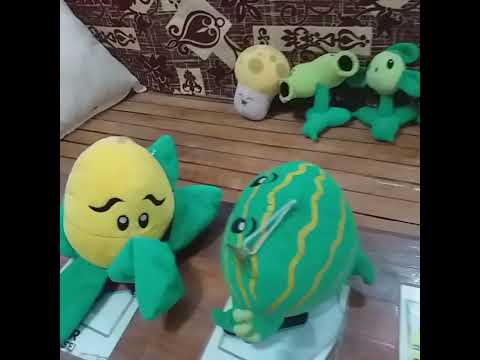 (PLUSHIE BATTLE) cattail.kernelpult vs melonpult.sunshroom