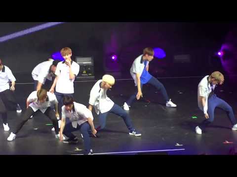 SEVENTEEN Diamond Edge in Chicago - 붐붐 (Boom Boom)