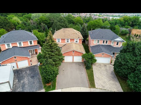 392 Luzon Crescent Mississauga Home for Sale - Real Estate Properties for Sale