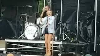 Carly Pearce - Catch Fire @ Country USA 2018