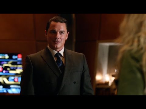 Legends of Tomorrow: Malcolm Merlyn attacca la Waverider