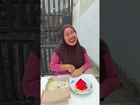 siap makan dapat semangka !!!