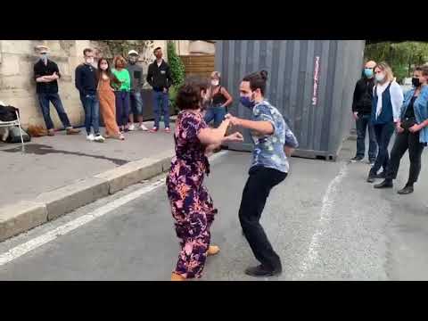 Bénédicte et Laurent - Démo de danse blues Pont Notre Dame