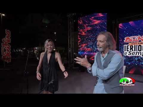 MARCO FERRADINI MARTA FERRADINI TEOREMA sing live