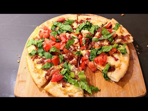 IT'S BACON! B.L.T. Pizza