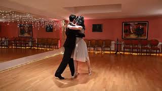 Tango Vals Online Videos mit Maria Casán & Pablo Ávila im Tangoloft Vienna