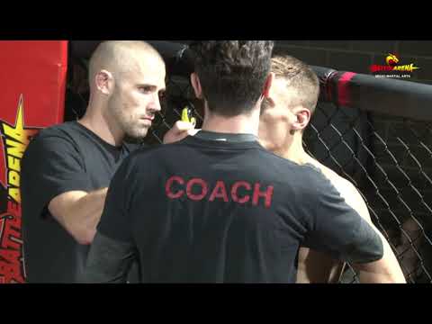 Mark Kelly VS Melvin Galdal