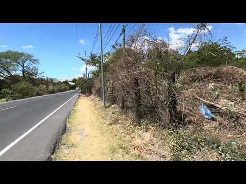 Lotes en venta a orilla de calle san Isidro cabañas $65,000 cada lote 