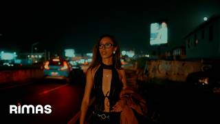 Del Mundo Lyrics English Translation