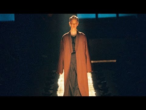 DRIES VAN NOTEN 020 Women’s Autumn/Winter 1997-98 Fashion Show