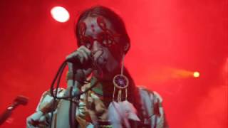 Enrique Bunbury con Andrea Echeverri - Veneno en la piel