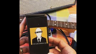 Video thumbnail for Mr. Black Mini Tremolo unboxing and sound check by Kevin Swedlow
