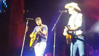 Luke Bryan and Jon Pardi sing Hank Williams Jr