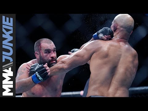 Best photos of Junior Dos Santos vs  Blagoy Ivanov at UFC Fight Night 133