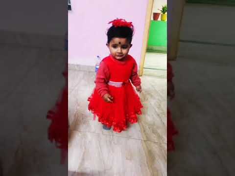 #mamma's boy ❤️maa amake aktu meyer jama poriye dekhalo kmn lage#babylovelysmile