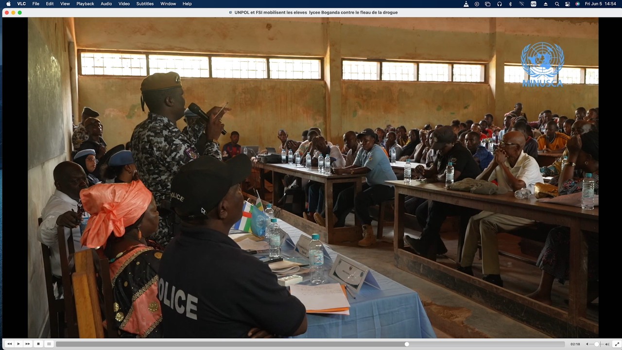 La MINUSCA et les FSI mobilisent les élèves du Lycée Boganda contre le fléau de la drogue