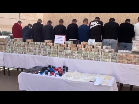 Alt Text: A detailed infographic showing the step-by-step process of photosynthesis in a plant leaf. Image Title: Visual b...