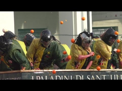 Battaglia arance carro da getto I Paladini di Sant´Ulderico - Carnevale Ivrea 2016