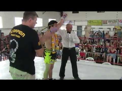 Showman (scorpion) VS Predador (Big Figthers) Extreme 2014
