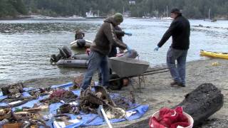 preview picture of video 'BOWEN ISLAND CLEAN UP'