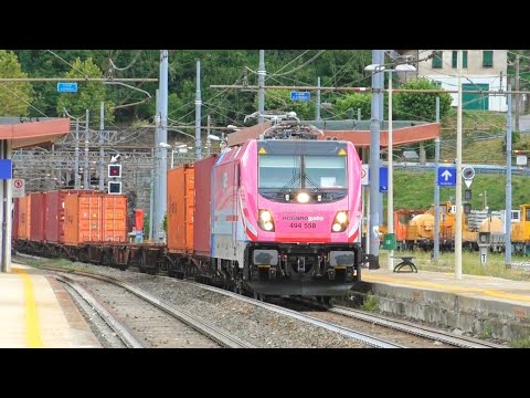 La PRIMA E494 in livrea OCEANOGATE! E494.558 STROMBAZZANTE a Ronco scrivia!