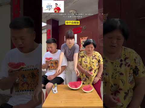 儿媳妇的做法太暖心了 爱搞笑的小夫妻 #夫妻搞笑视频 #搞笑夫妻