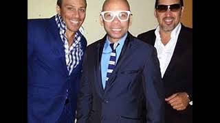 La mania  Bajo la lluvia merengue (Audio en vivo)