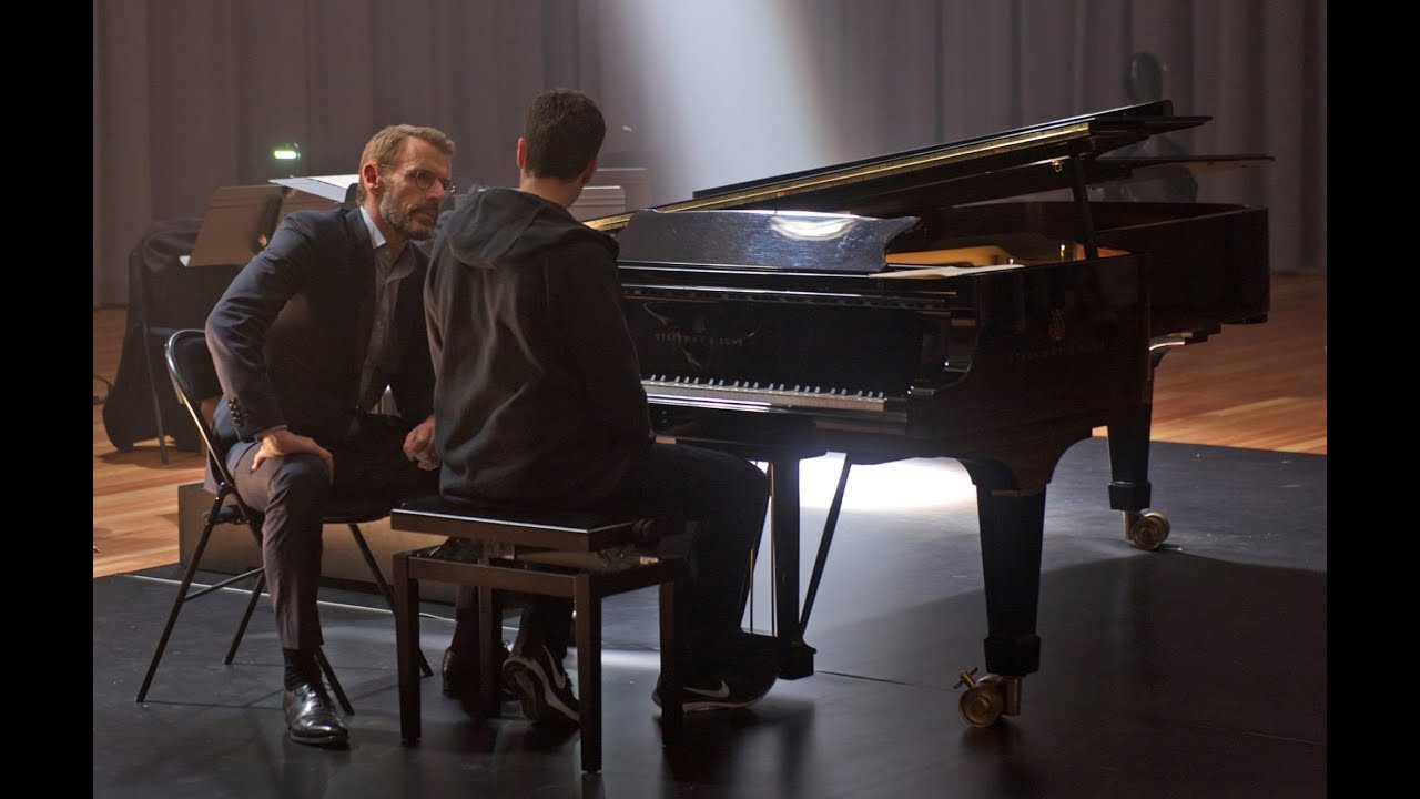 Kezedben a sorsod - magyar feliratos előzetes #1 / Vígjáték