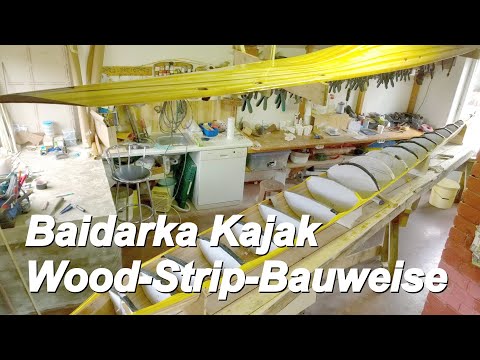 Bootsbau Kajak aus Holz,  Baidarka in Leisten-Bauweise