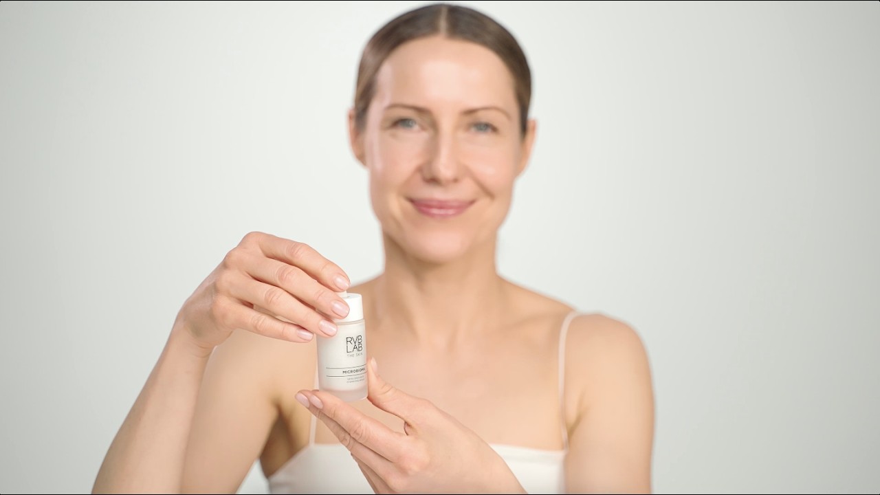 RVB LAB Make Up Hydrating Serum Serum nawadniające 30 ml - VIDEO