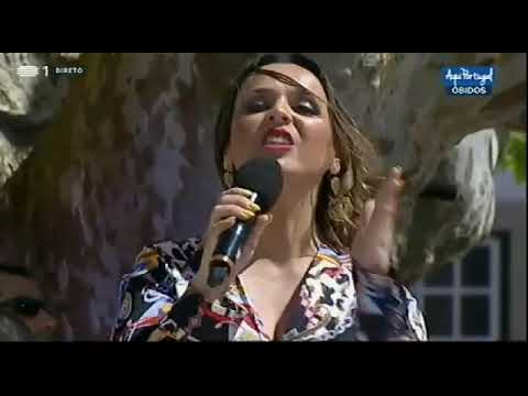 Dora Maria  em Obidos com o tema  &  a vida vai