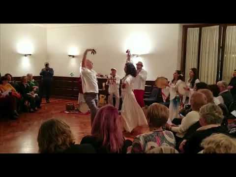 'A Figliola Musica & Danza del Centro-Sud Italia : Tammurriata alla Giuglianese