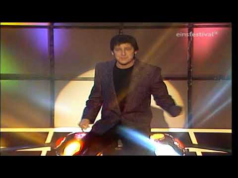 Shakin' Stevens - Lipstick, Powder And Paint