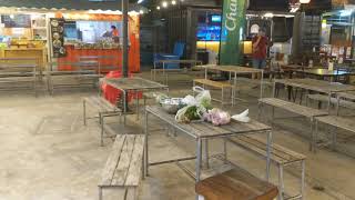 preview picture of video 'Mukdahan, Thailand, Night Box Food Center'