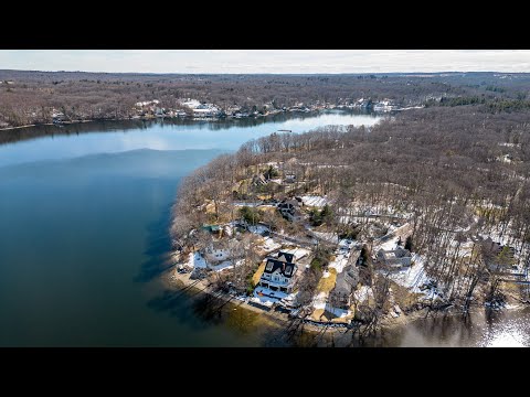 25 Marsh Rd Sutton MA