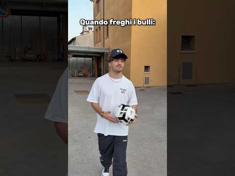 Quando freghi i bulli😂