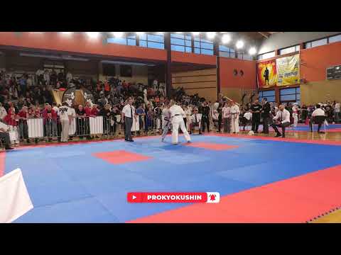 Final open weight, Zoe Cariou-Allard (France) - Carmen Slate (Austria, aka)