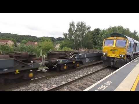 Freightliner class 66541 hauls intermodal through Chesterfield 26/8/14