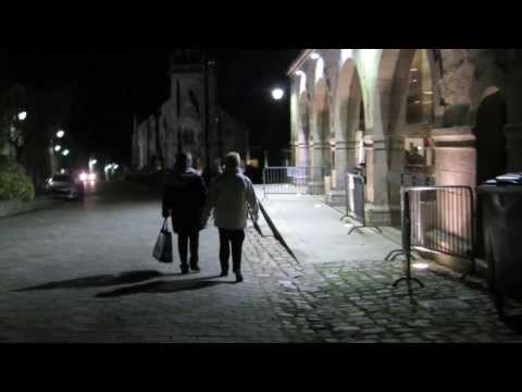 Sortie de CD LEROUX/DAVID - Arrivée au fest noz - Anciennes halles de GUERLESQUIN