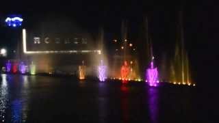 preview picture of video 'Закрытие Поющих фонтанов Roshen 2013 (часть 1) / Singing fountains Vinnytsia'