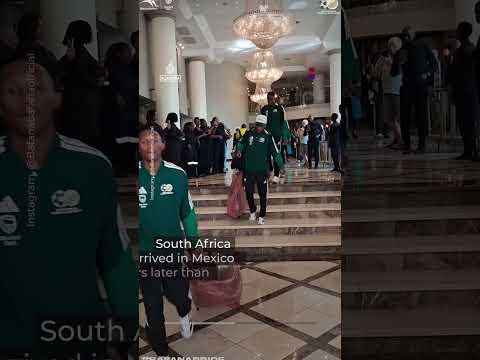 Teams begin to arrive for FIFA World Cup