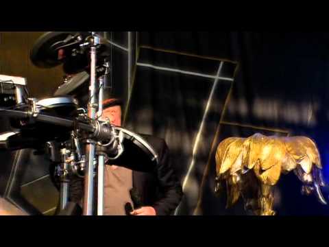 La Roux Live @t Glastonbury Festival (FULL HD)