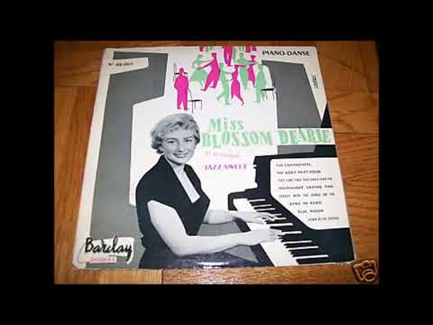 download lagu mp3 mp4 Blossom Dearie Height, download lagu Blossom Dearie Height gratis, unduh video klip Blossom Dearie Height