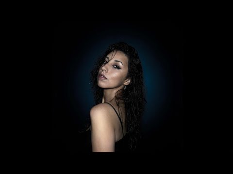 Teresa Paredes - ПІД ДОЩЕМ