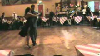 Samantha Díspari y Santiago Fina .Salón Canning
