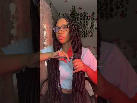 Cutting My Soft locs  into A Bob/ Shoulder length #hairinfluencer #softlocs #locstyles #hairstyles